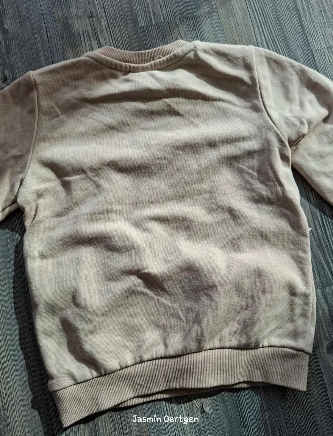 Süßer Pullover mit Rüschen-Detail | Lupilu | Gr. 98/104