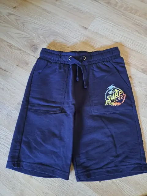 L&D Neue Shorts in 134