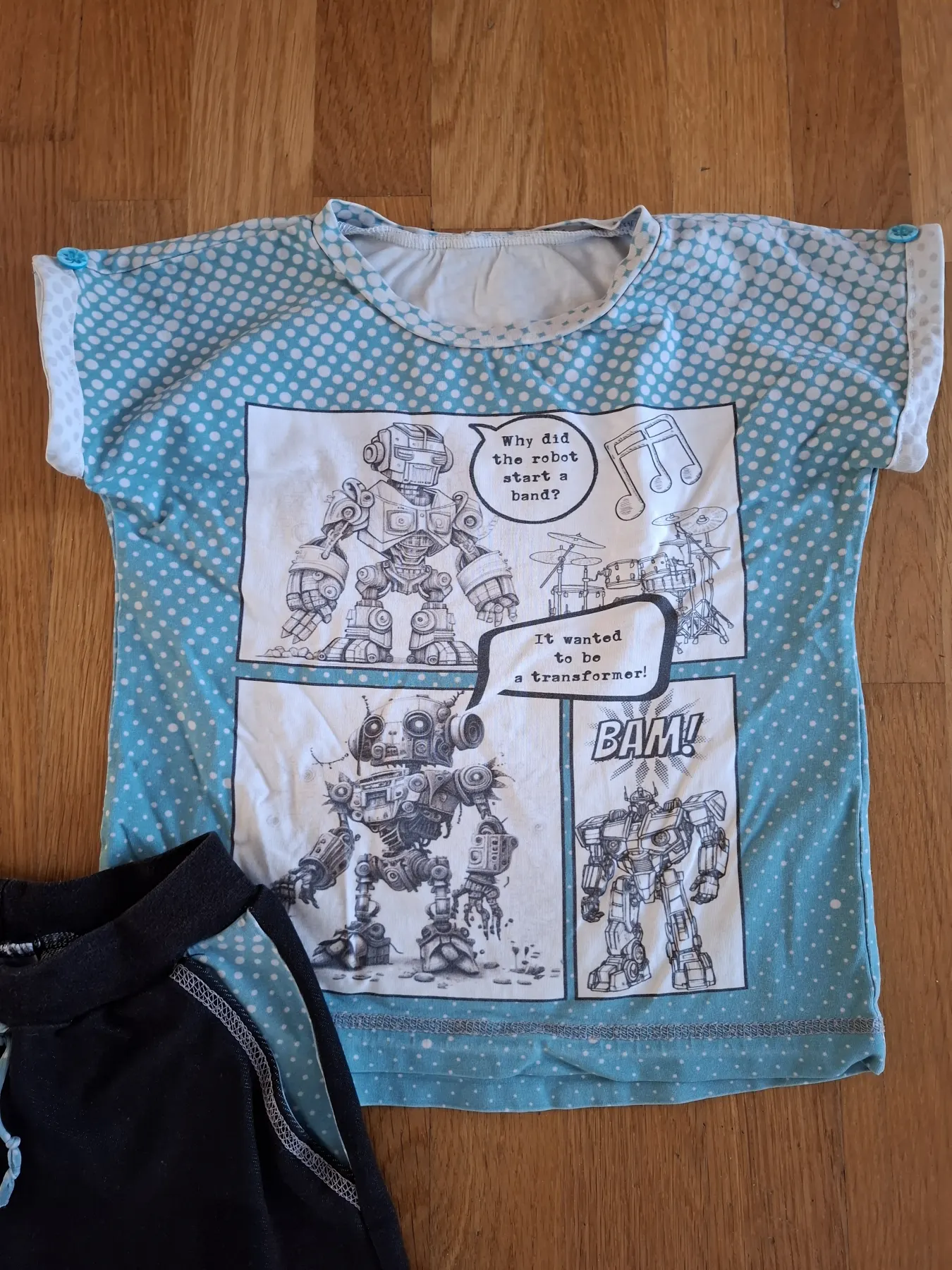 Set: Hose und T-Shirt Gr. 116 handmade Unikat Roboter