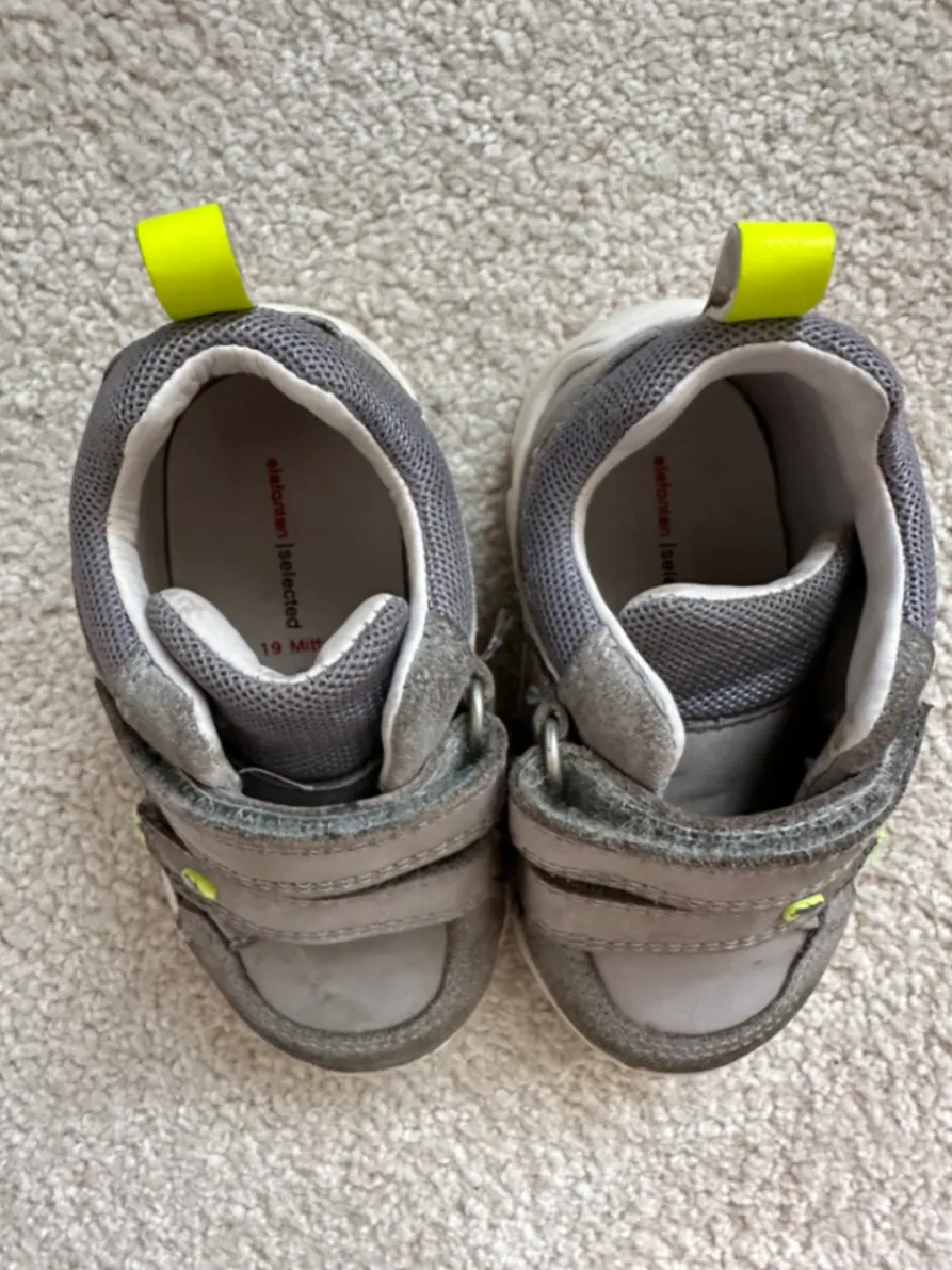 Schuhe Babyschuhe Elefanten Gr. 19