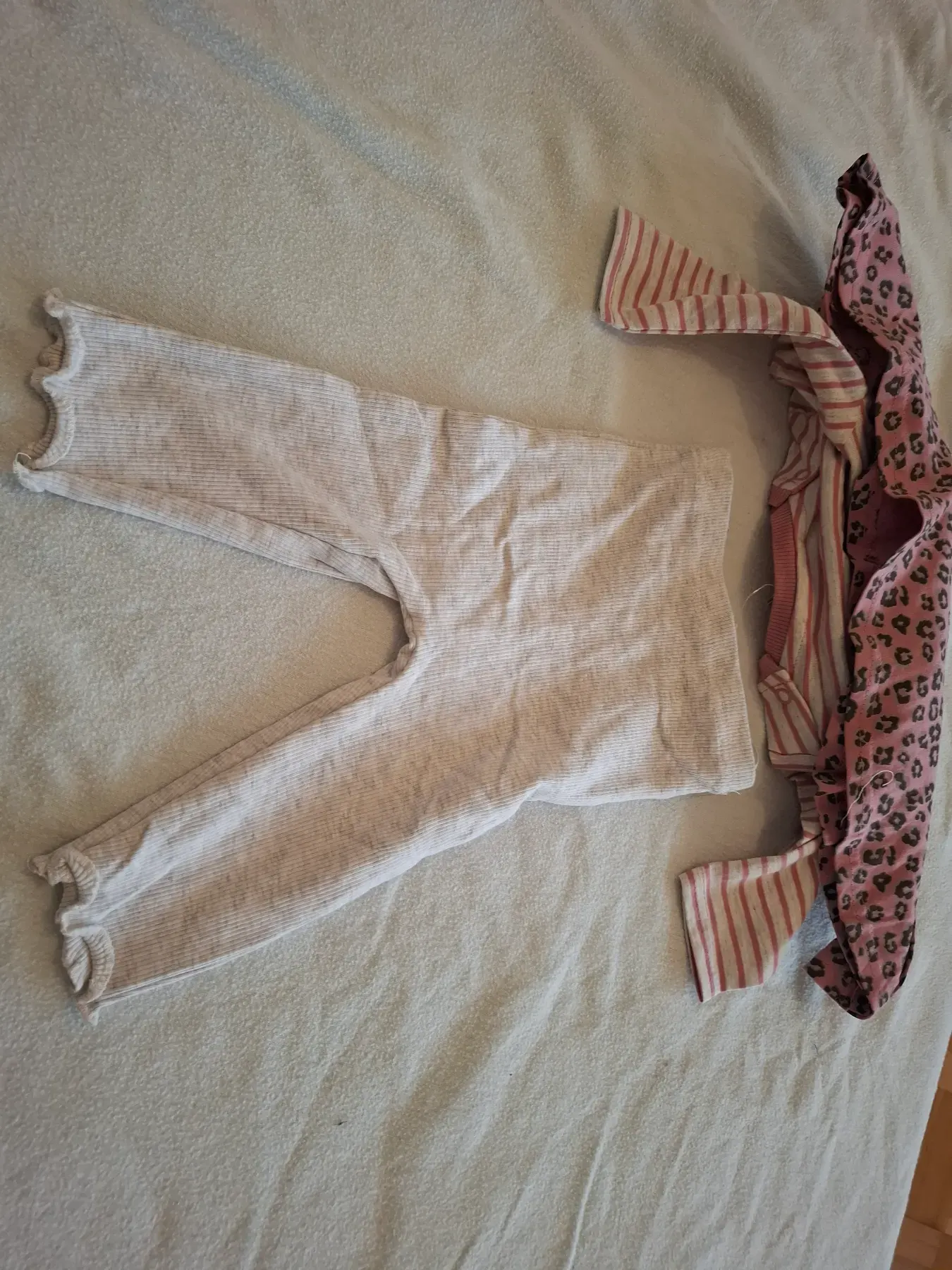 Kleid mit Leggings gr 68