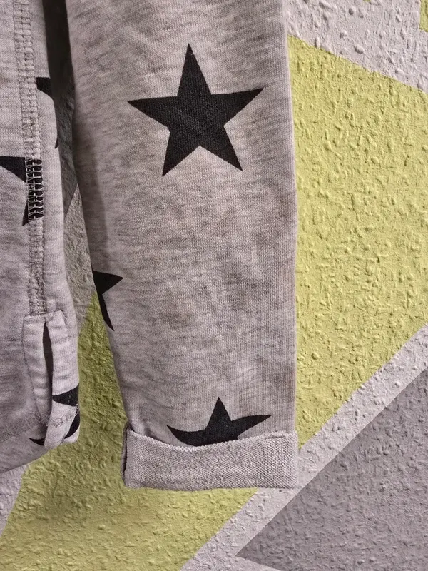 Pullover Sterne H&M Gr. 146/152