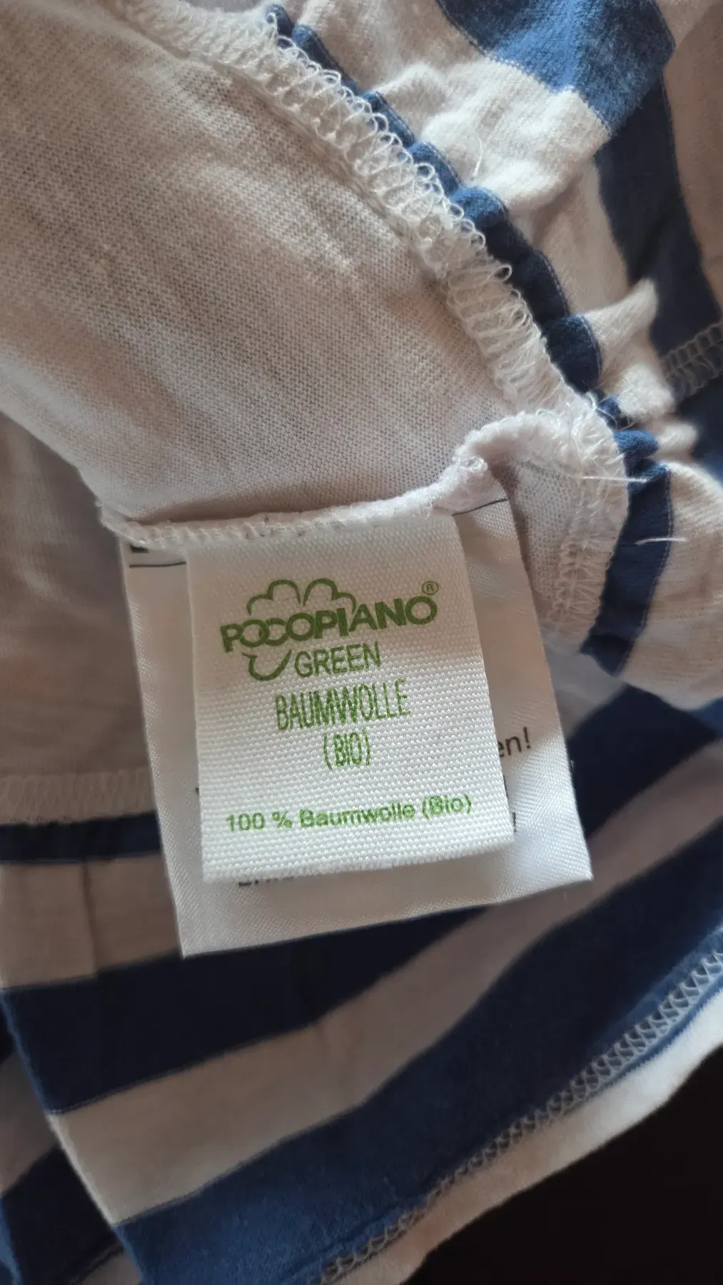 Süßes Streifenkleid mit Volants – Bio-Baumwolle
