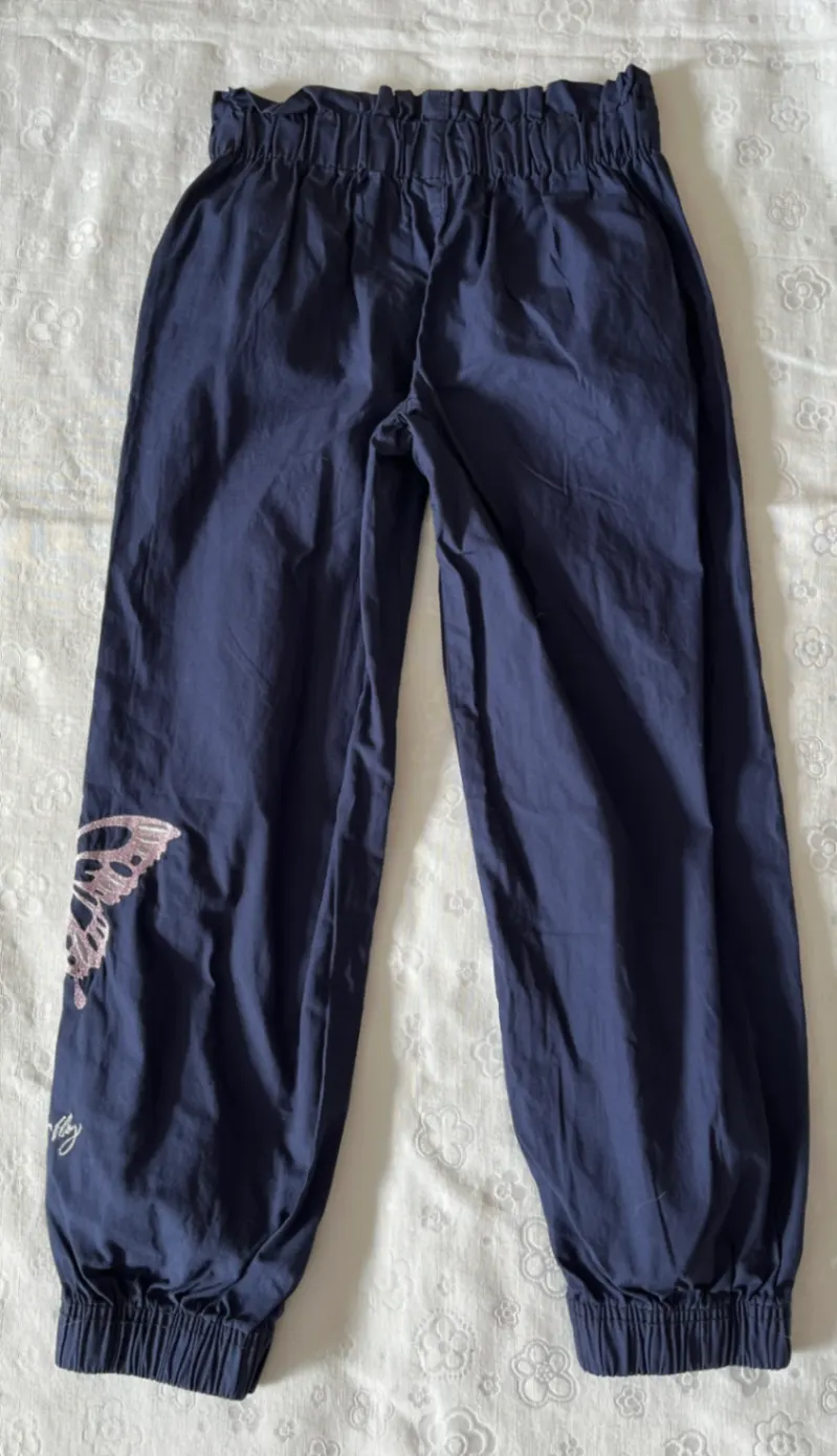 Leichte Sommerhose mit Schmetterlingen Gr. 128 von Young Idols, Woolworth NEU