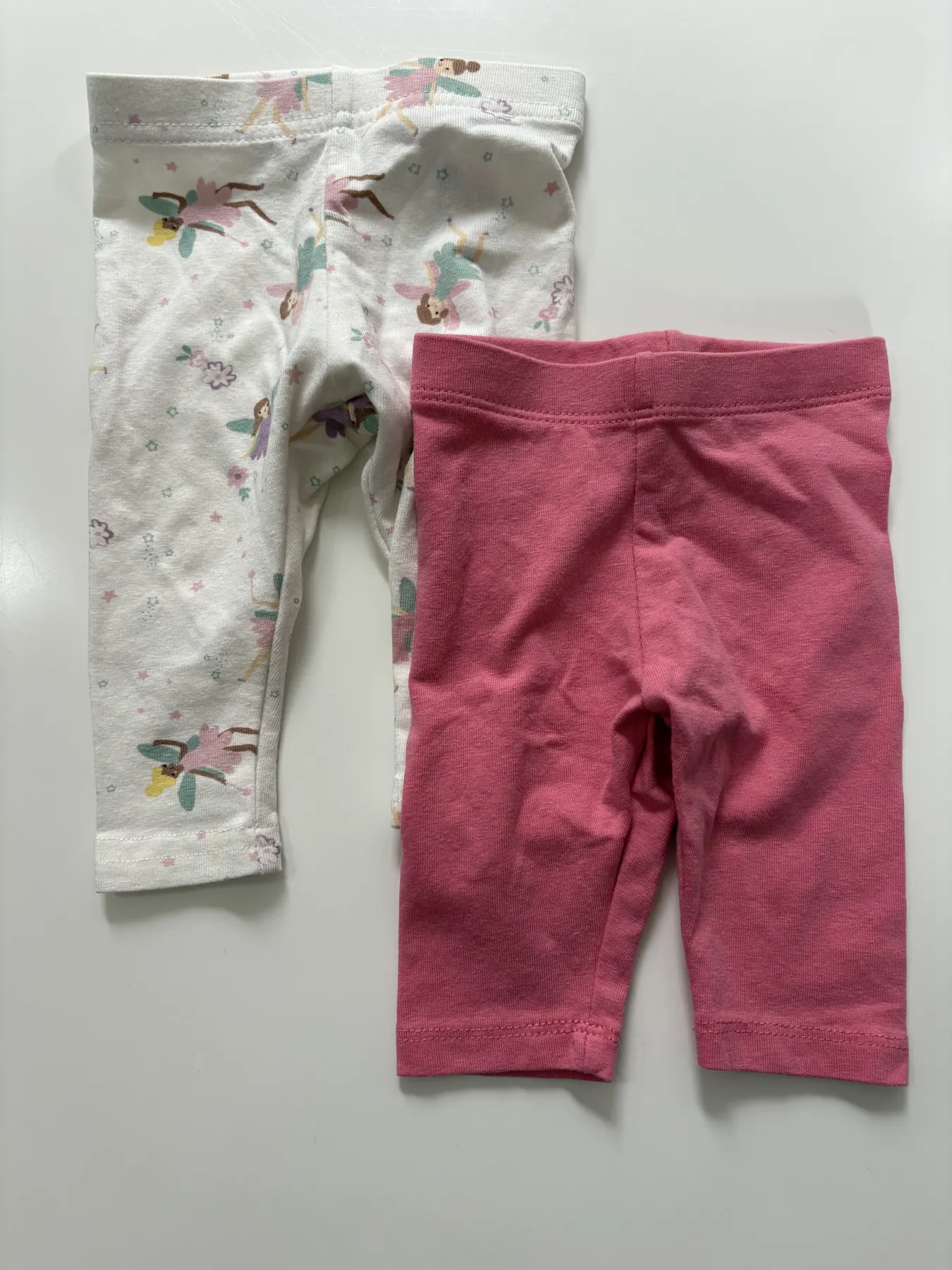 Zwei Babyhosen von Primark in Größe 62 (fallen eher wie 56 aus) 👶