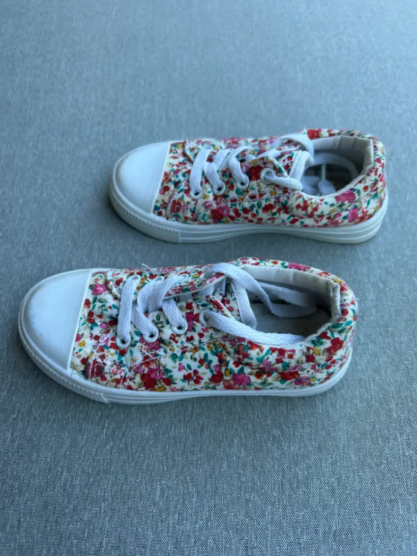 Sneaker Gr. 25