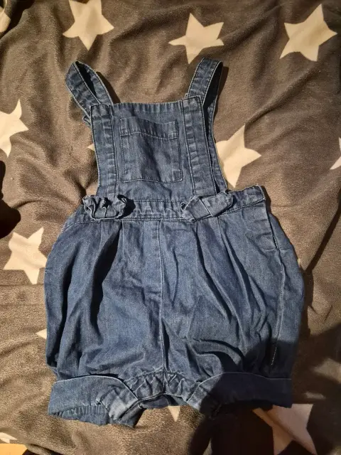 Latzhose