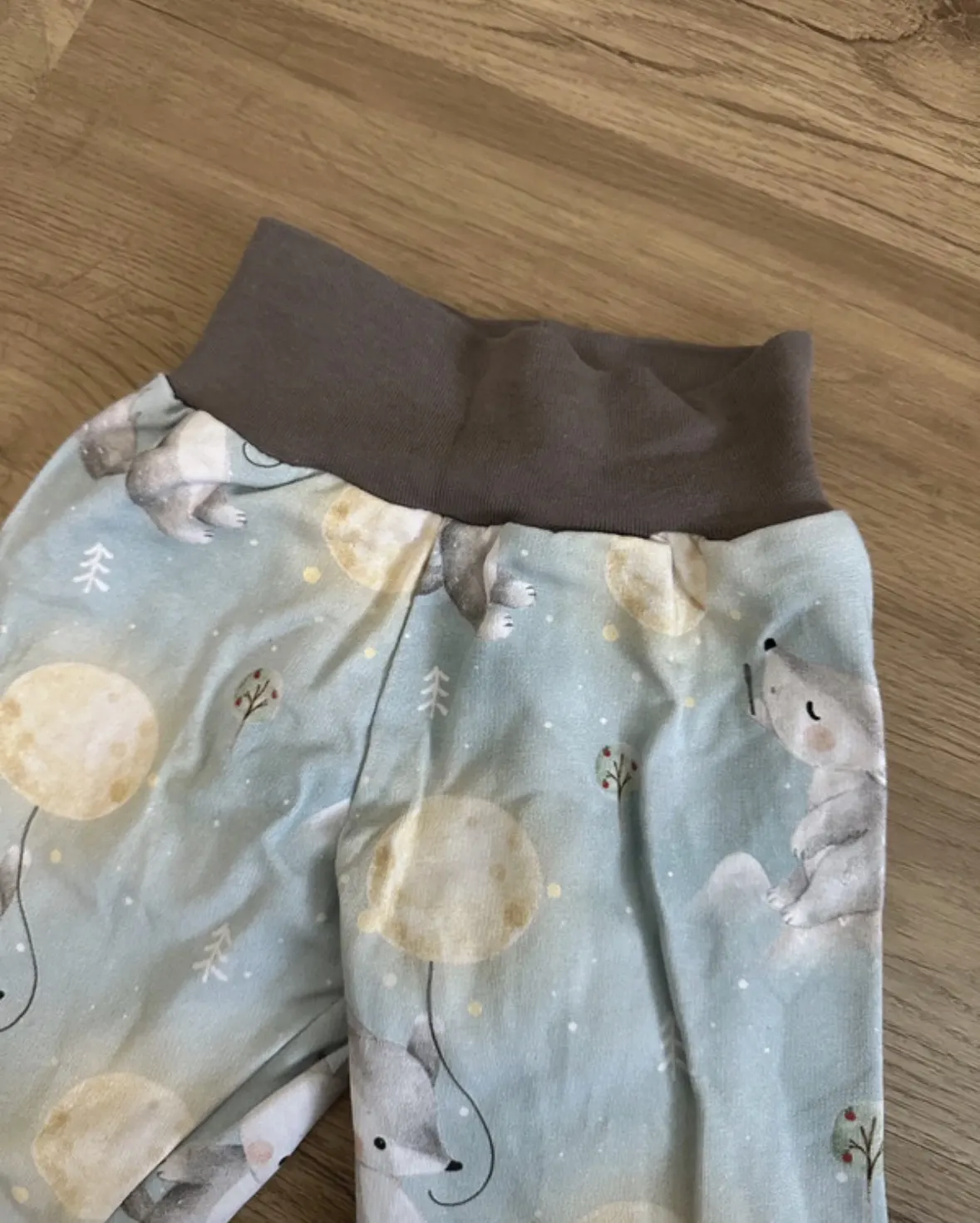 Handmade Set Body und Hose mit Wölfen