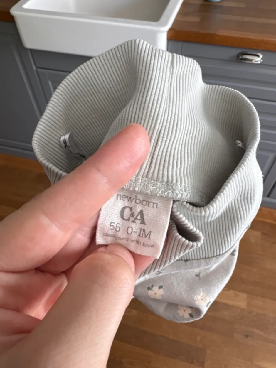 C&A Leggings in Hellblau mit Blumenmuster Gr. 56 🌸