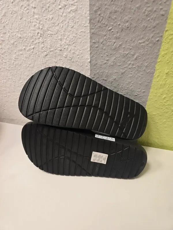Badeschuhe Badeschlappen Puma Gr. 37
