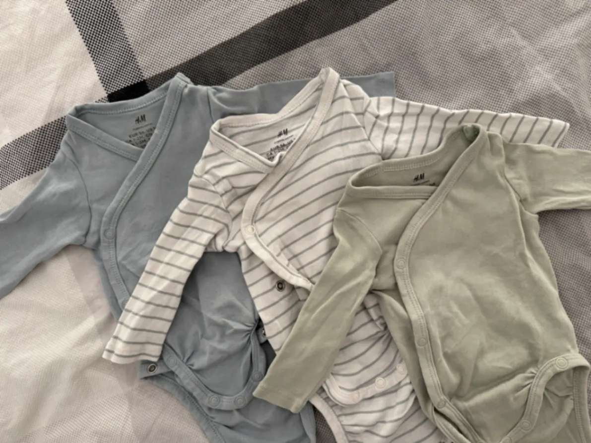 3er-Set Wickelbodys Langarm von H&M (Organic Cotton) – Gr. 56 jungs
