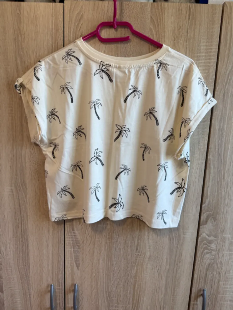 Zara T-Shirt, neu und ungetragen