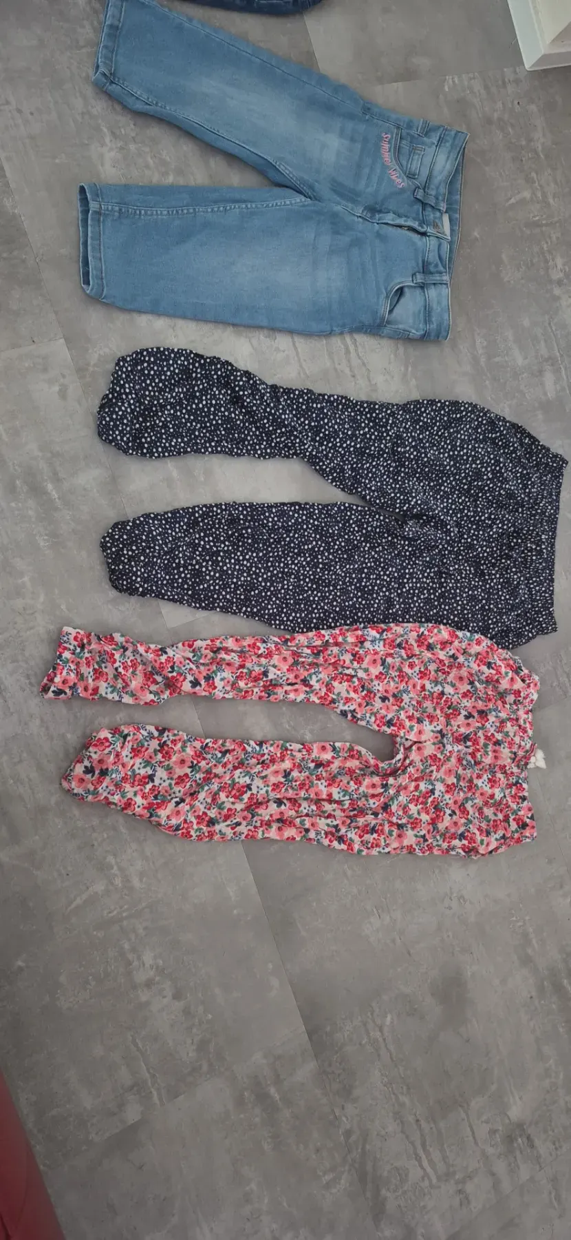 Sommerhosen und Jeans