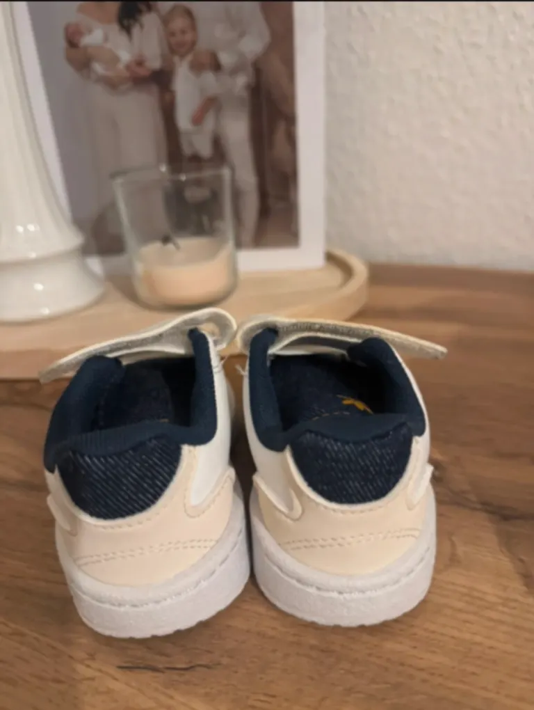 Adidas Sneaker