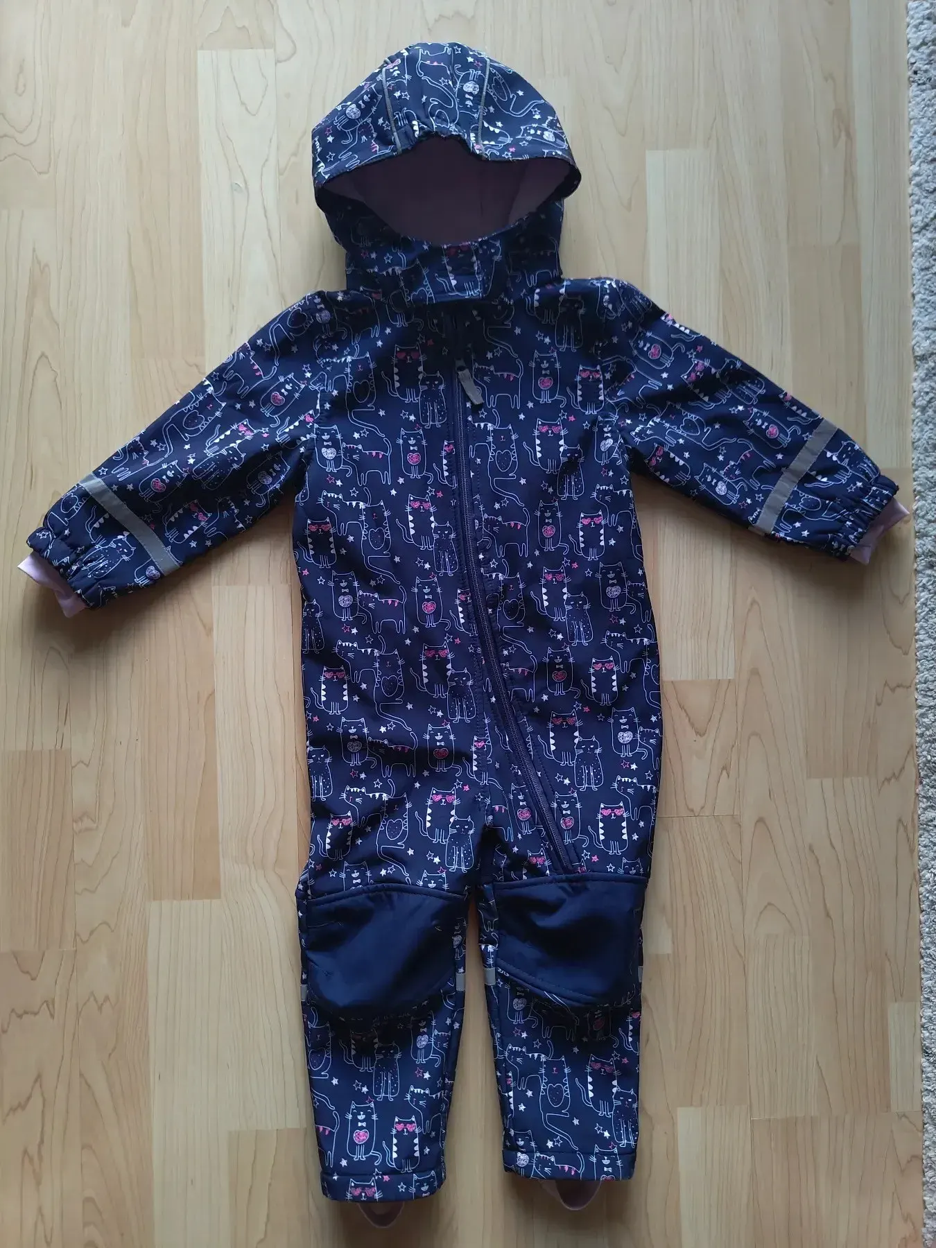 Softshelloverall Matschanzug Topomini Größe 92 dunkelblau mit Katzen