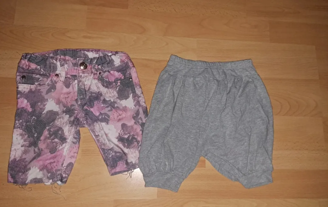Kurze Hosen verschiedener Hersteller