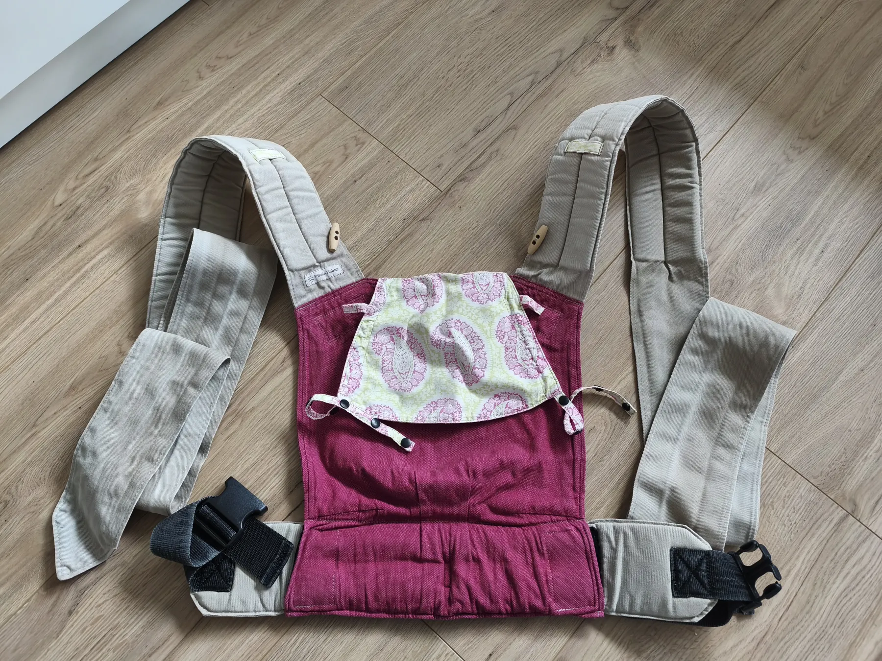 Fräulein Hübsch Babytrage