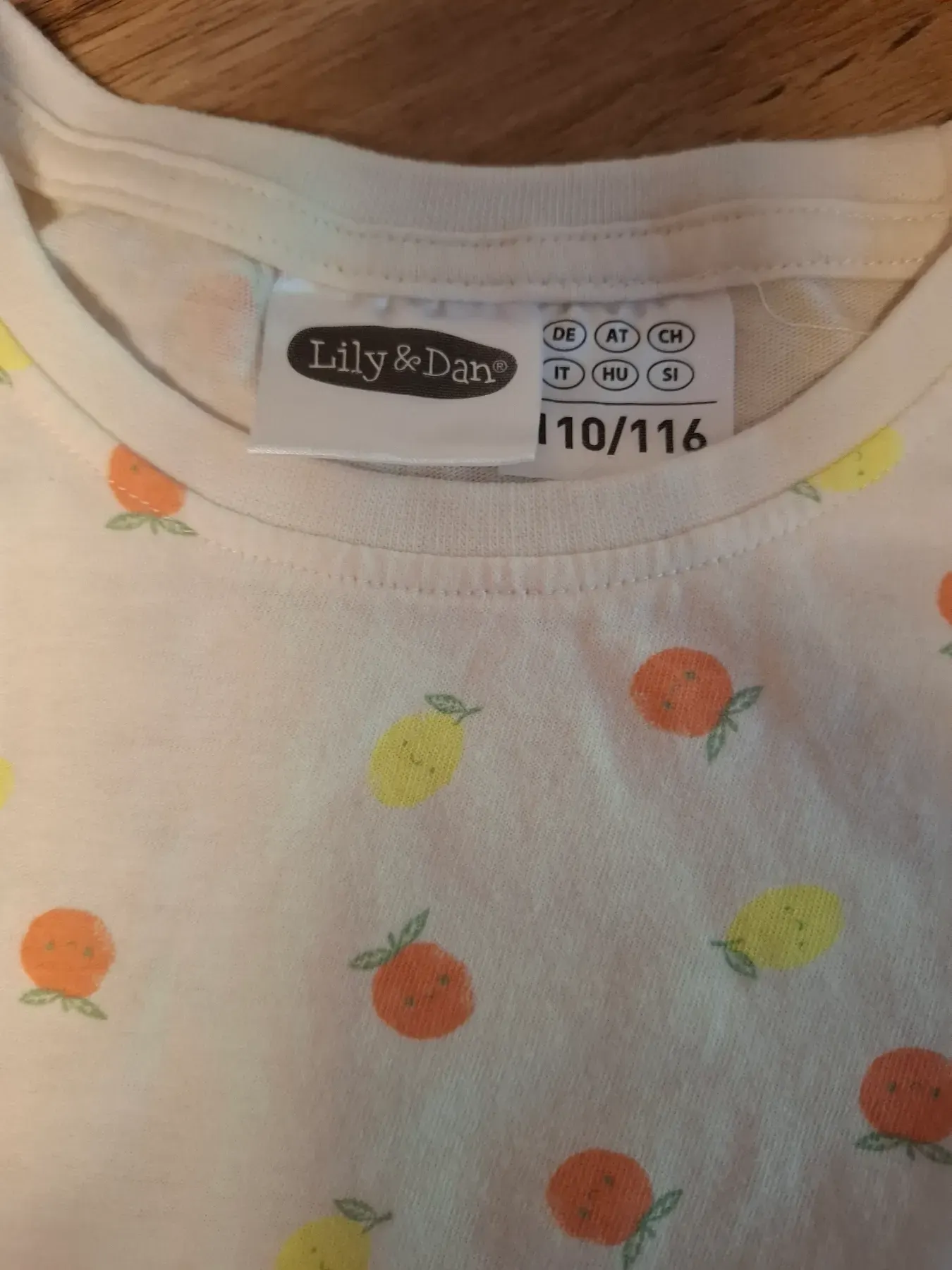 T-Shirts Größe 110/116 (3 Stück)