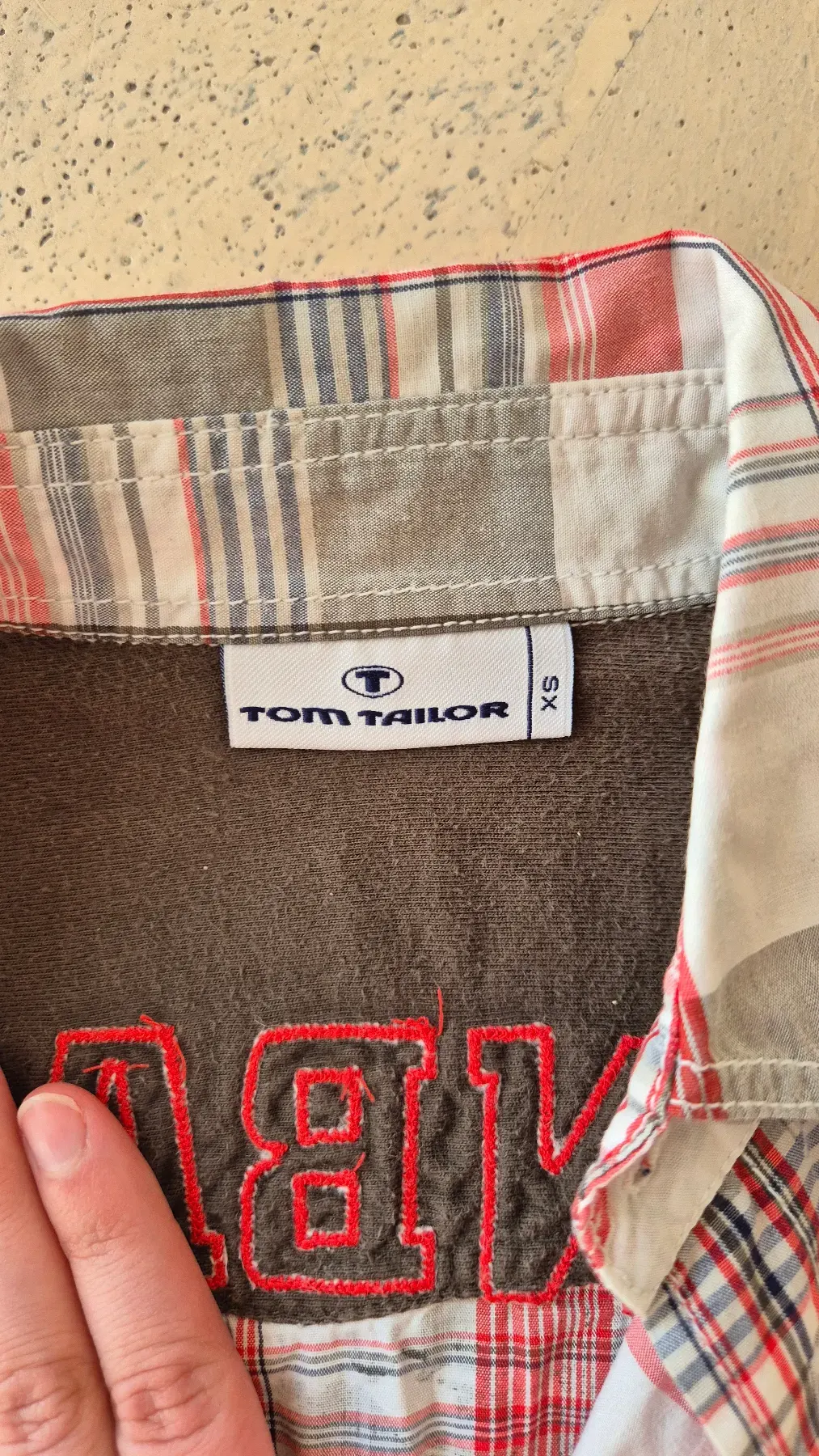 Tom Tailor Langarmhemd Gr. 128 – kariert rot/beige mit Backprint