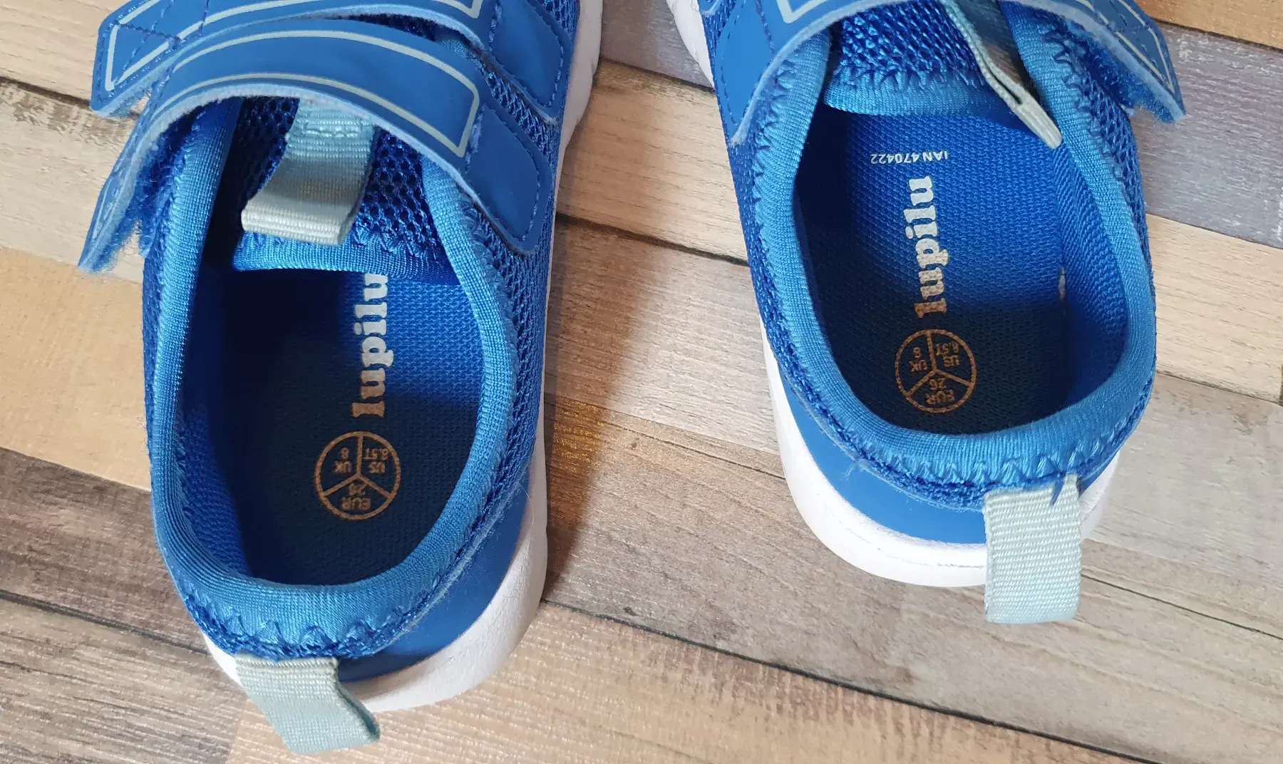 Turnschuhe, Sportschuhe Jungs Gr. 26