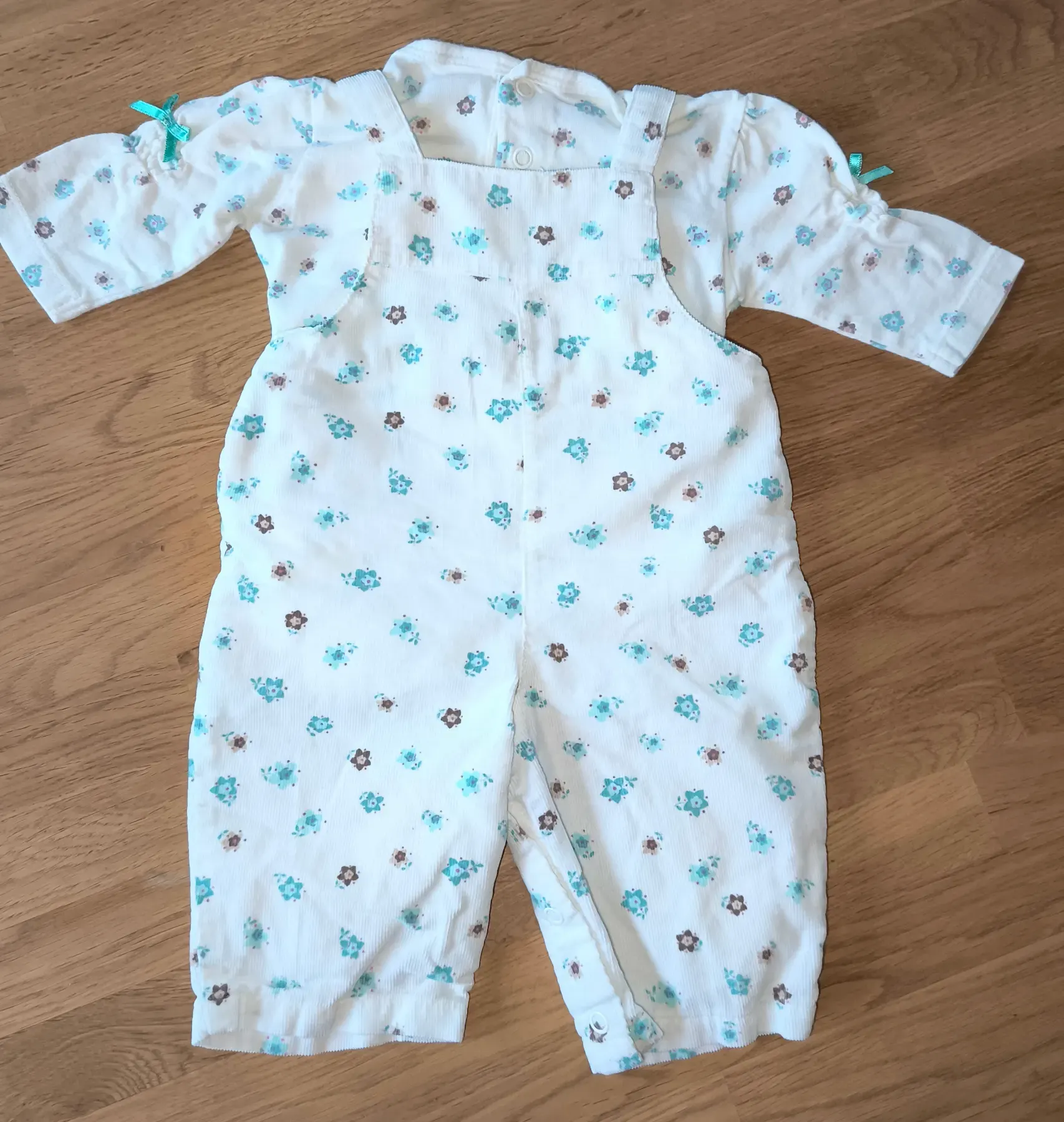 Set 2 Teiler Latzhose Body Newborn Koala Baby Gr.50