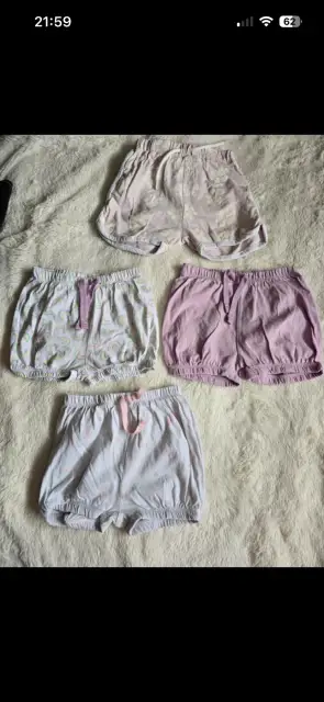 Kurze Hosen Gr. 86
