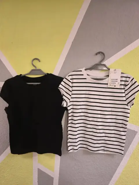 2 Shirts H&M Gr. 146/152