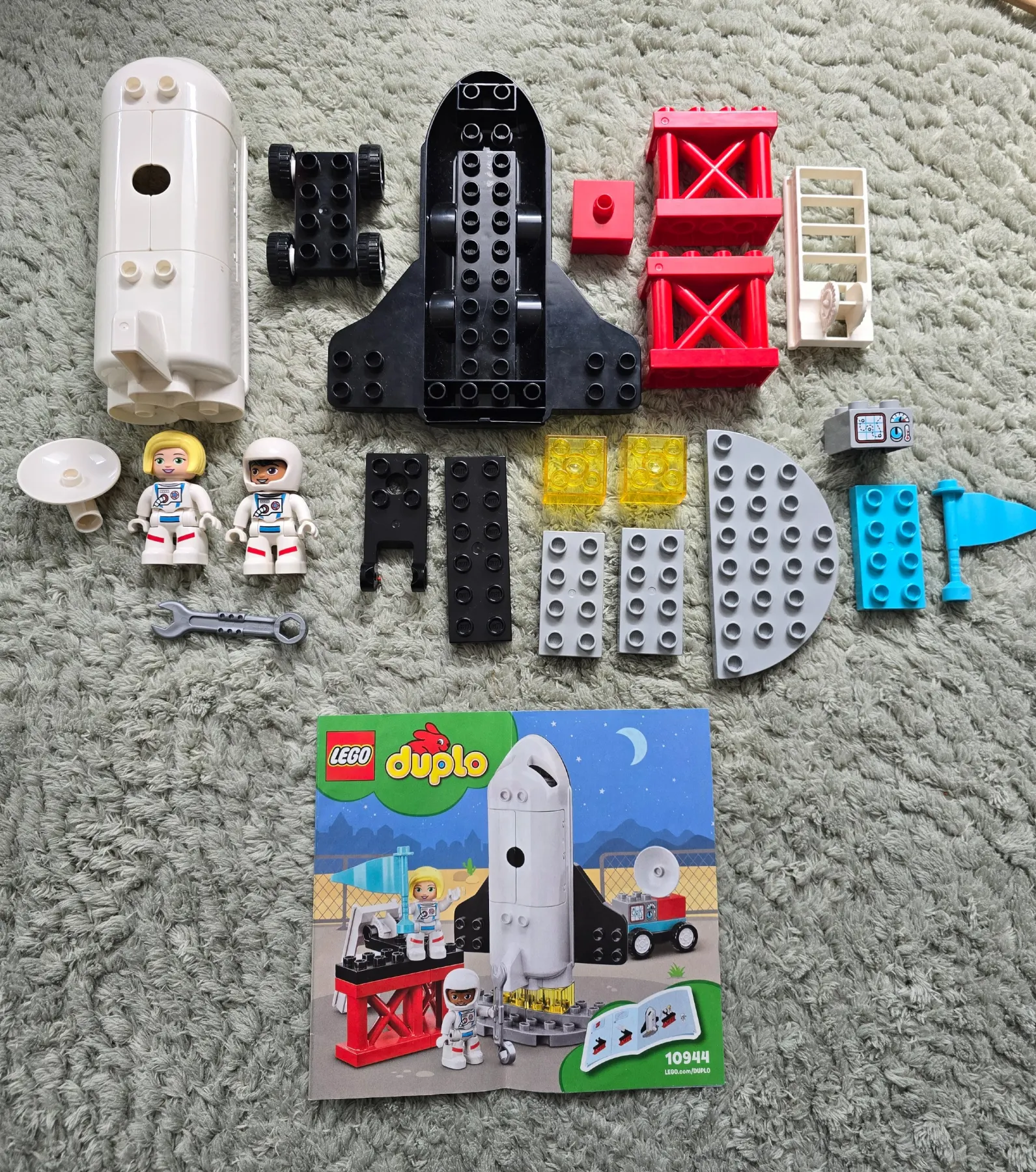 Lego Duplo Set 10944 Spaceshuttle Weltraummission