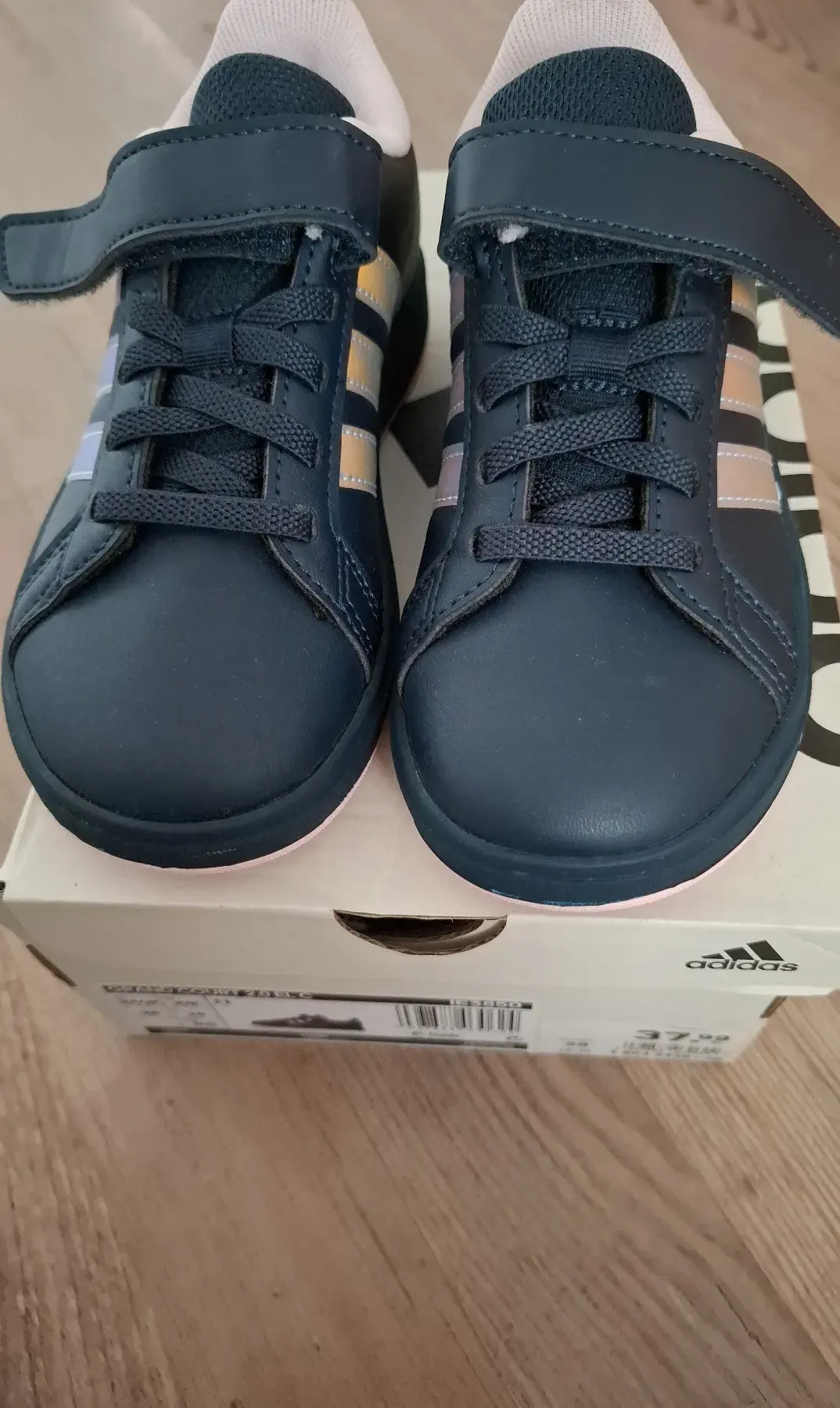 Mädchenschuhe von Adidas