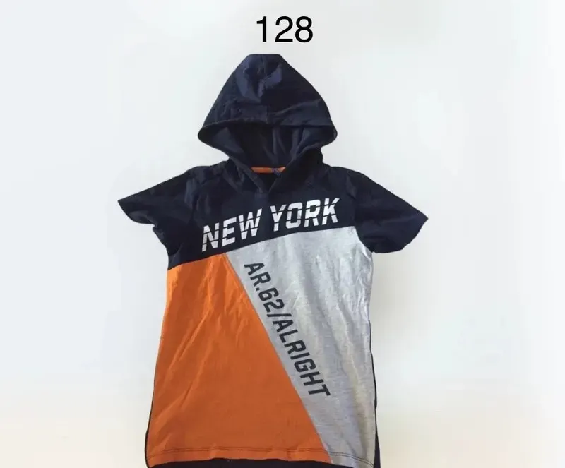 Kapuzenshirt Gr 128