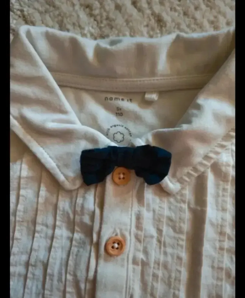 Name It festliches Langarmshirt mit Fliege Größe 110