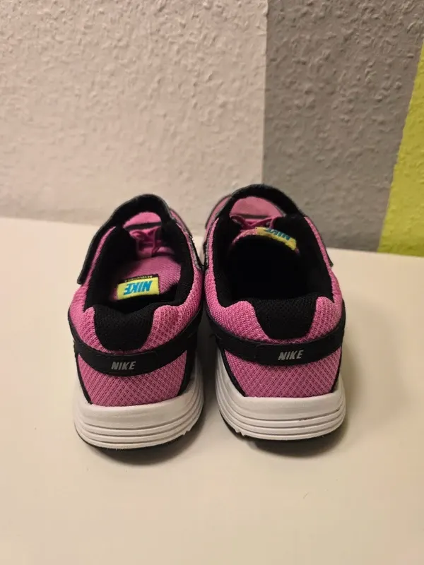 Schuhe Nike Gr. 35