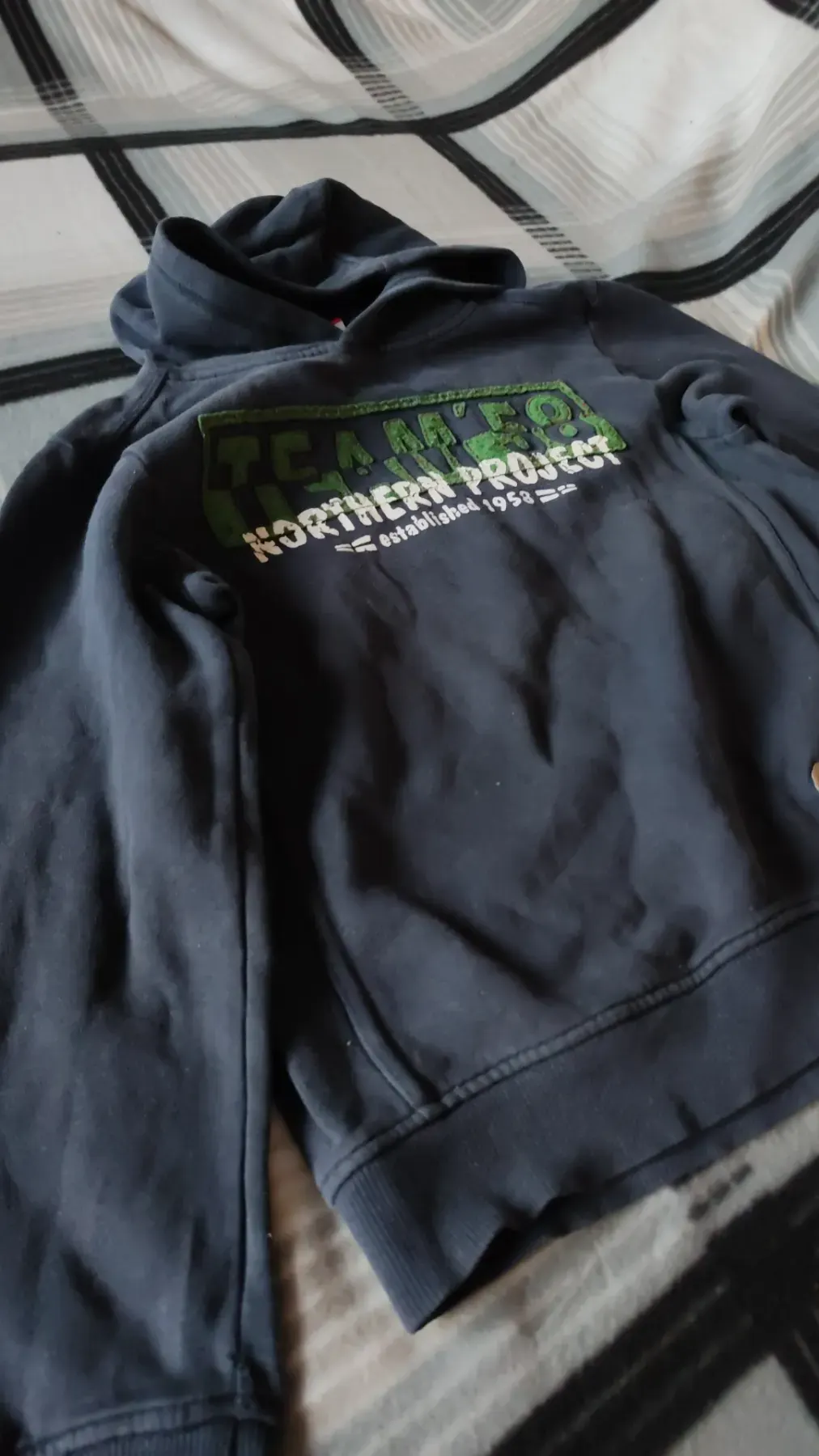 Langarmshirt mit Kapuze