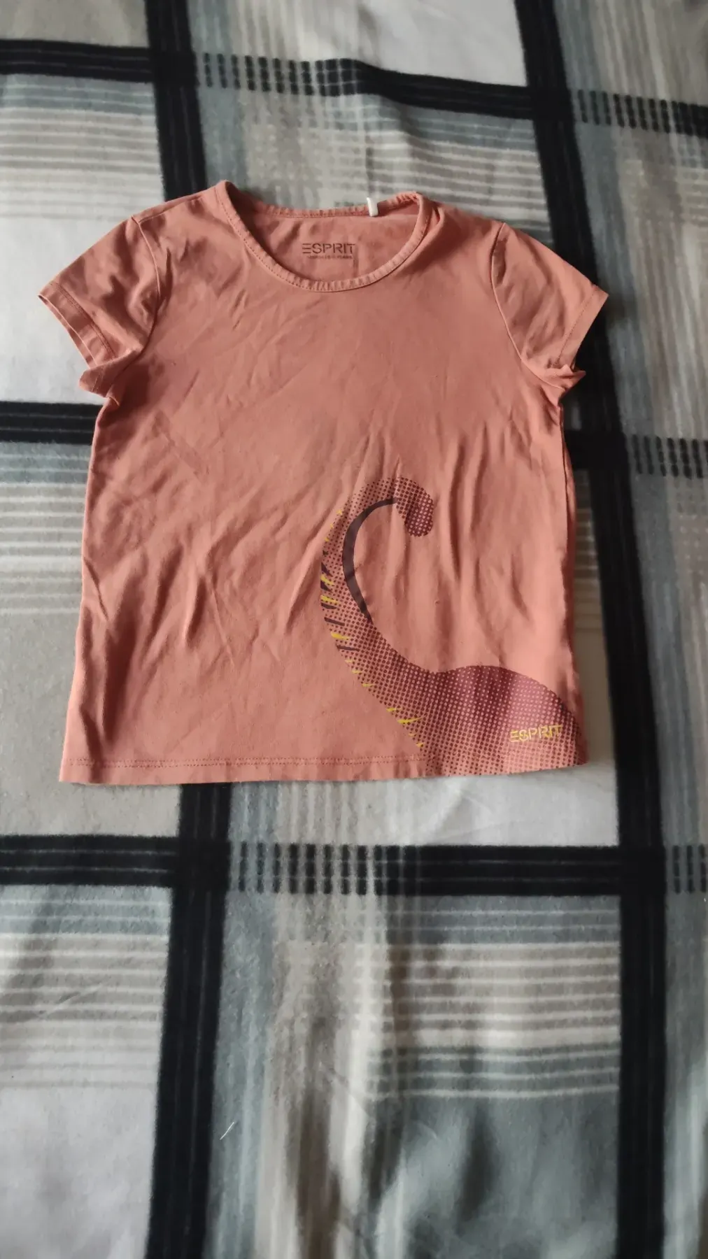 T-Shirt von Esprit zu verkaufen