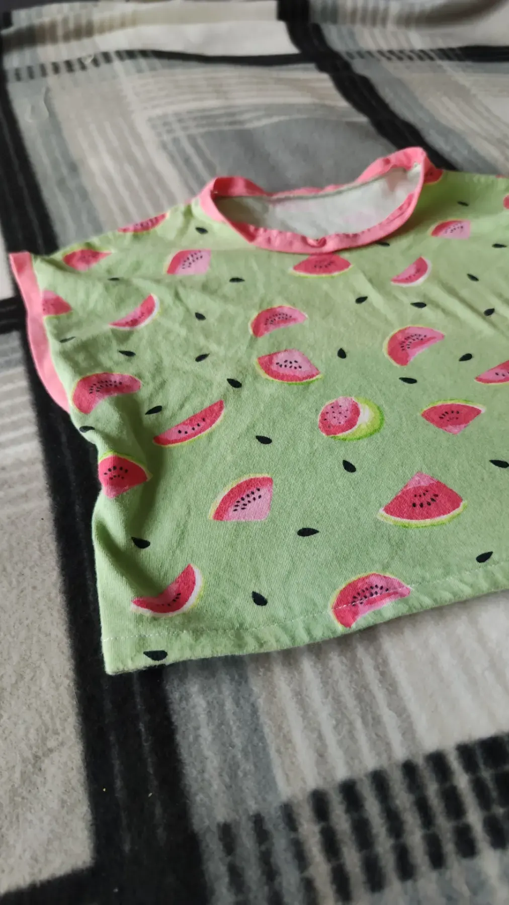 handmade T-Shirt zu verkaufen
