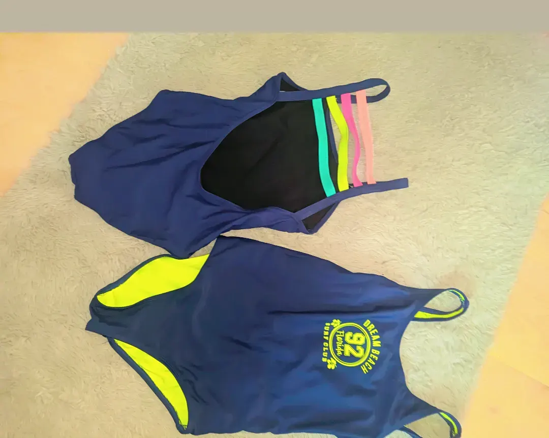 Mädchen Badeanzüge & Tankini (Gr. 140 & 146/152) – Wie neu!