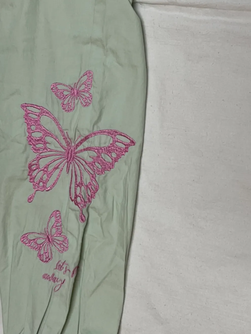 Leichte Sommerhose mit Schmetterlingen Gr. 134/140 von Young Idols, Woolworth NEU