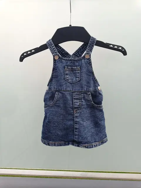Jeanskleid/Latzkleid in Größe 68