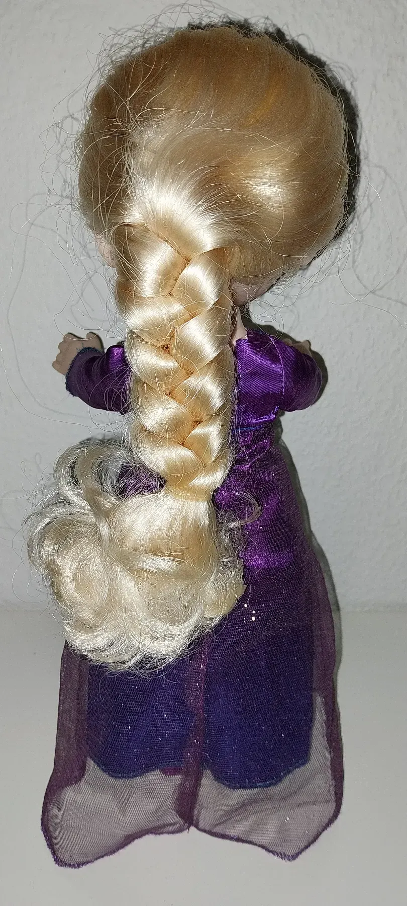 Singende Elsa-Puppe