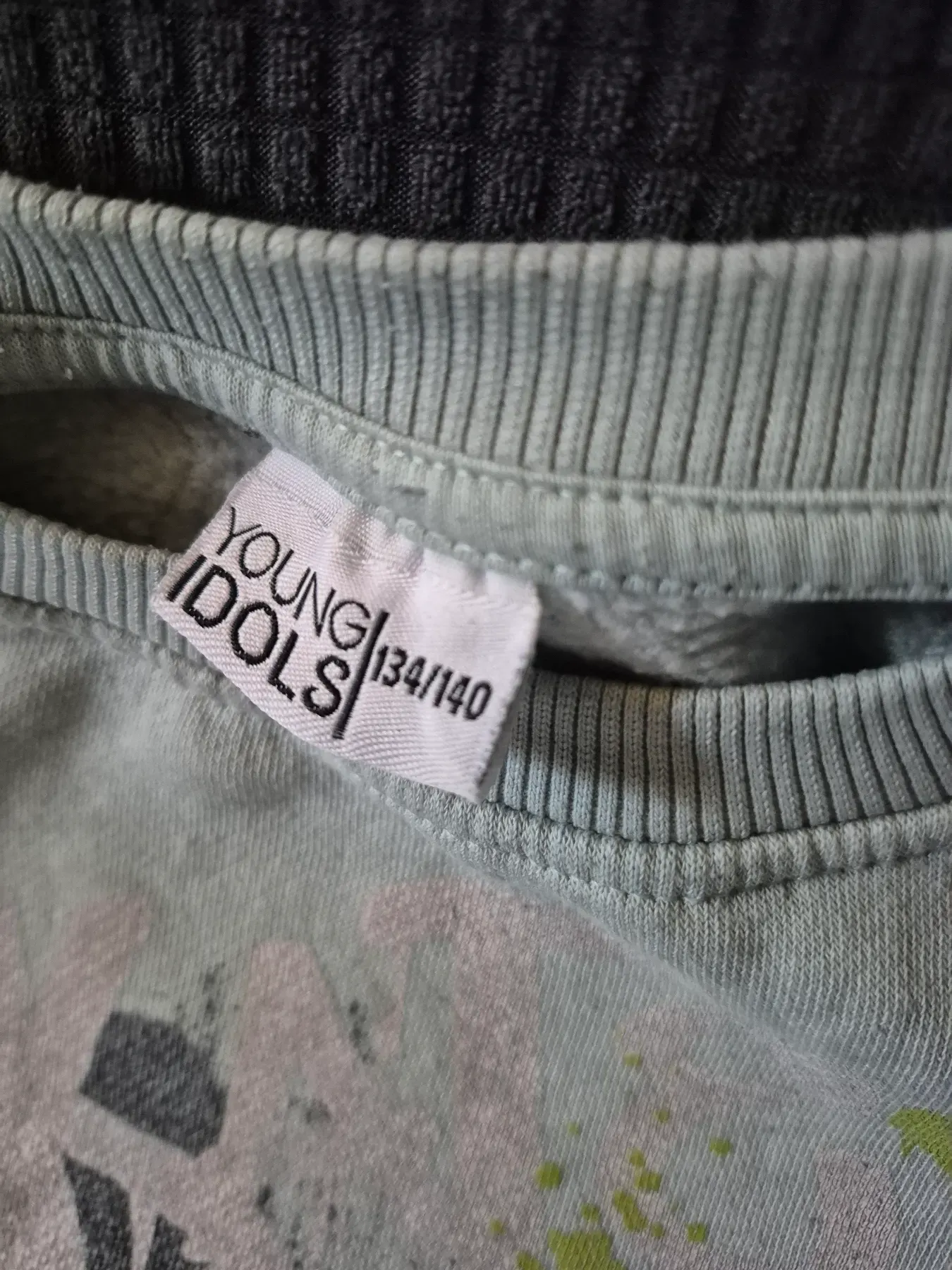 Pullover Gr. 134/140