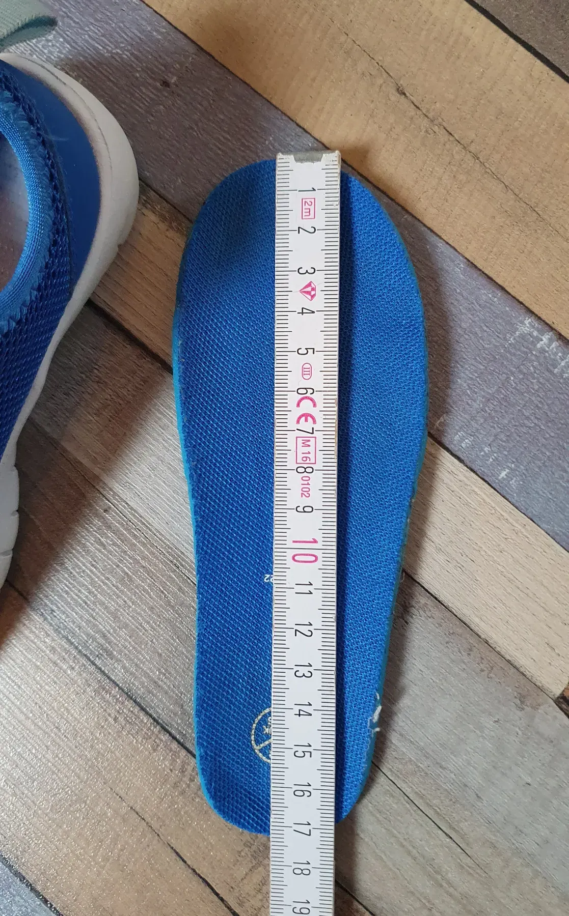 Turnschuhe, Sportschuhe Jungs Gr. 26