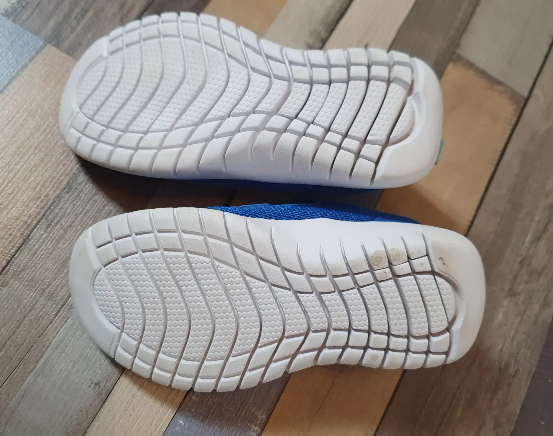 Turnschuhe, Sportschuhe Jungs Gr. 26