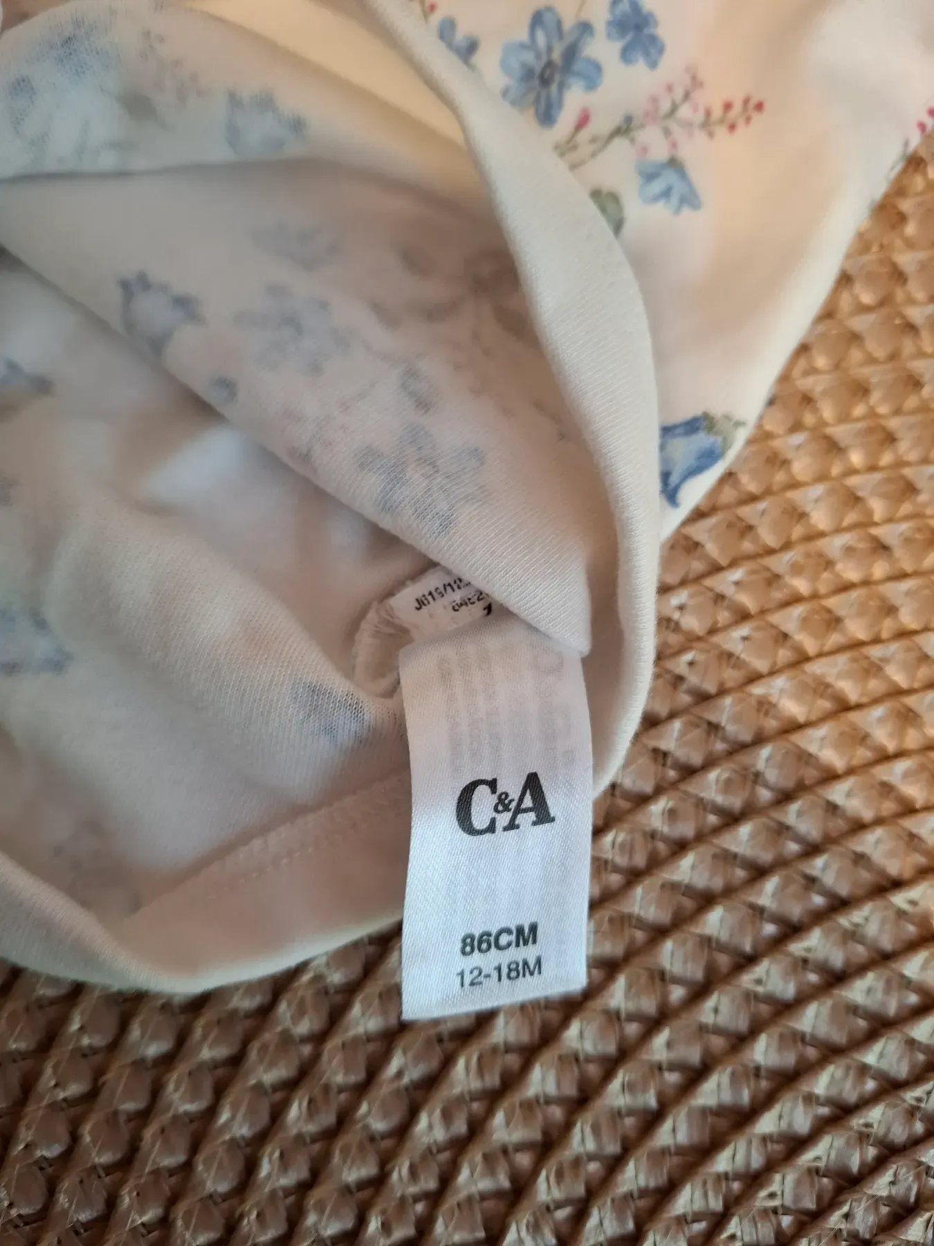 Kurzarmbody Größe 86 C&A