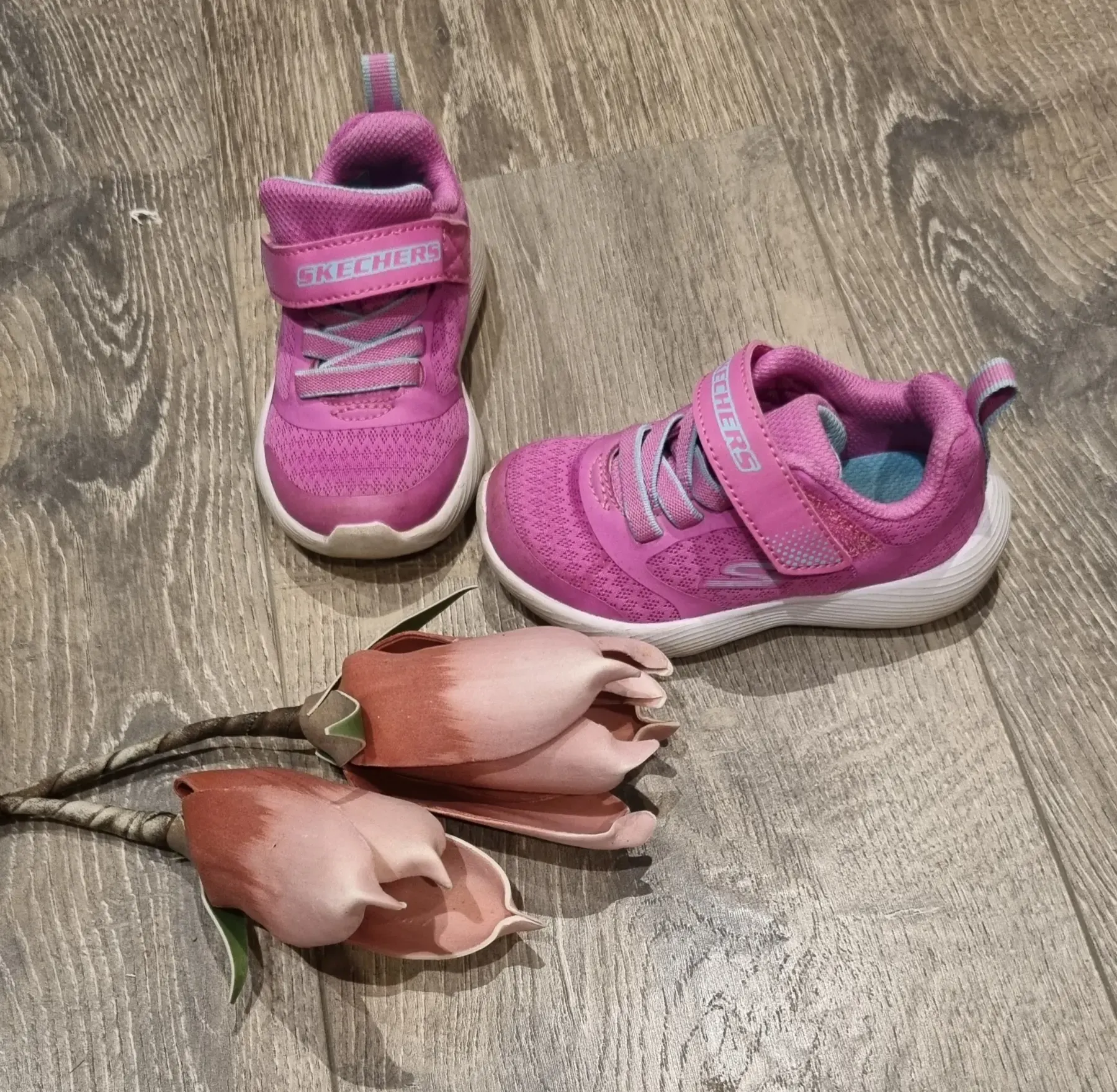 Skechers Sneaker Gr. 22 Mädchen flexible Sohle