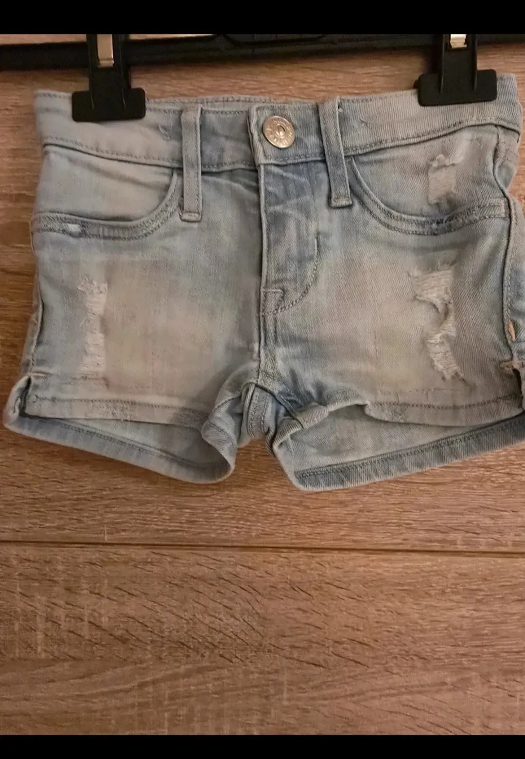 Süße Mädchen Short Größe 98. Ripped. Marke H&M
