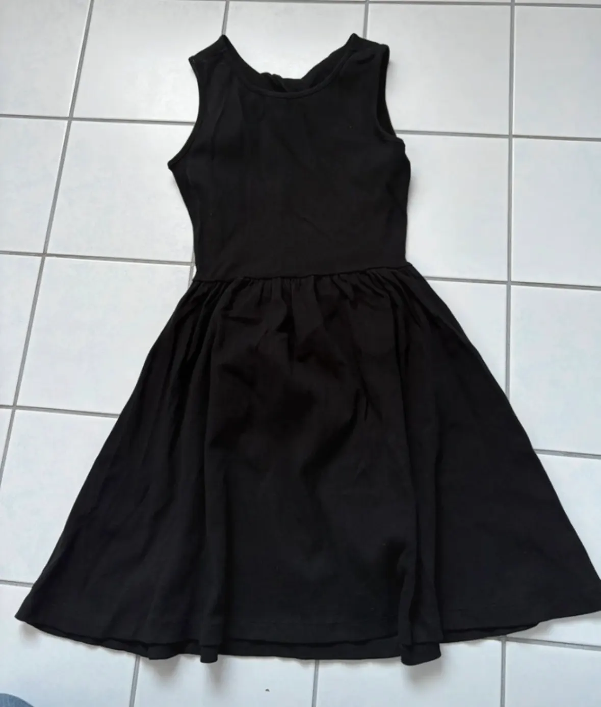 3 Sommerkleider. Gr. 152