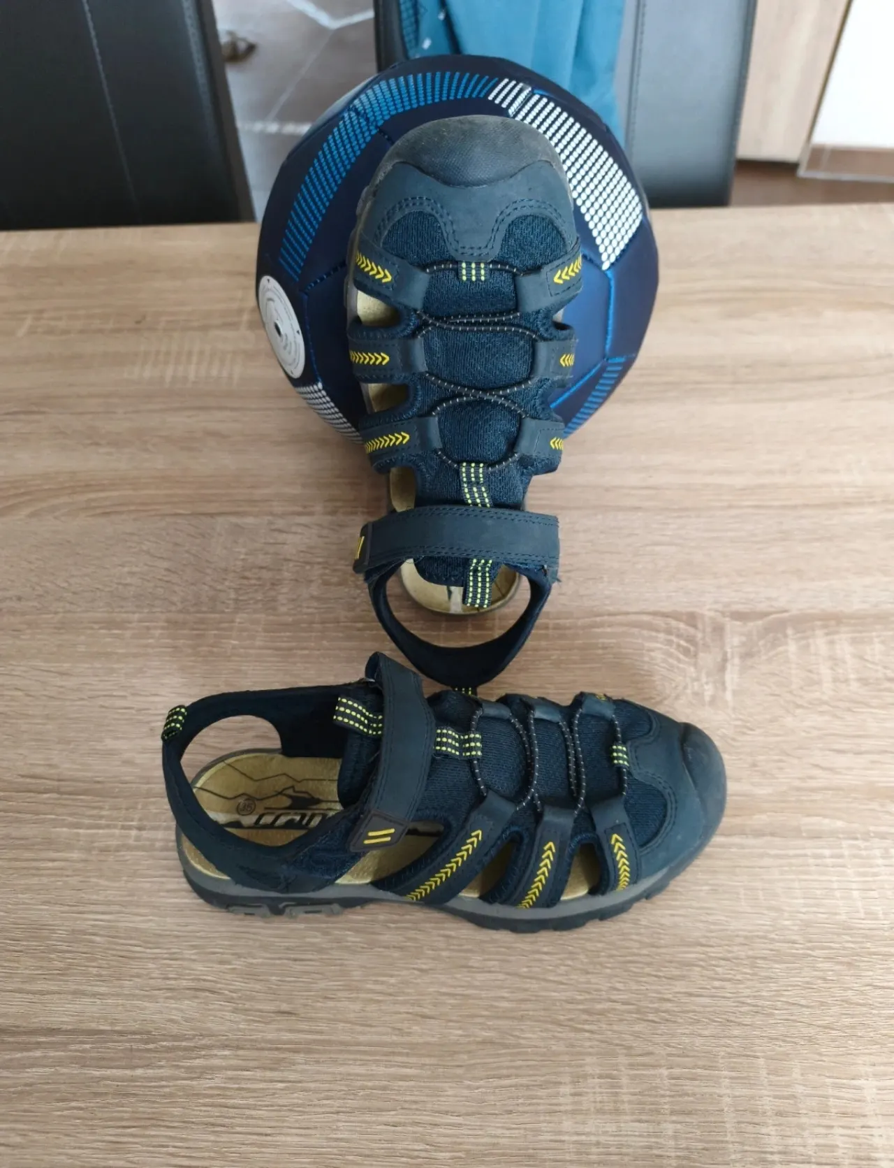Sandalen Größe 35