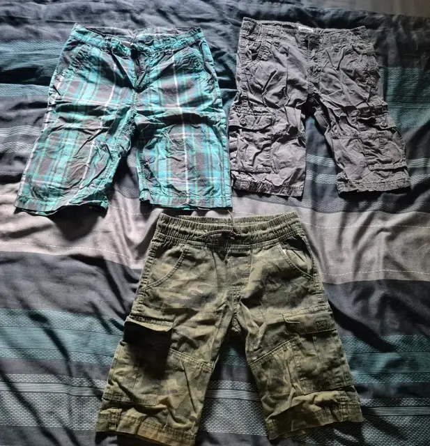 3 Shorts Gr. 140