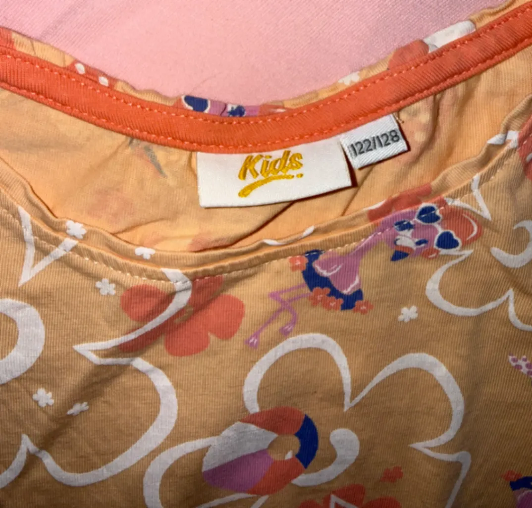 kids Tshirt 122/128