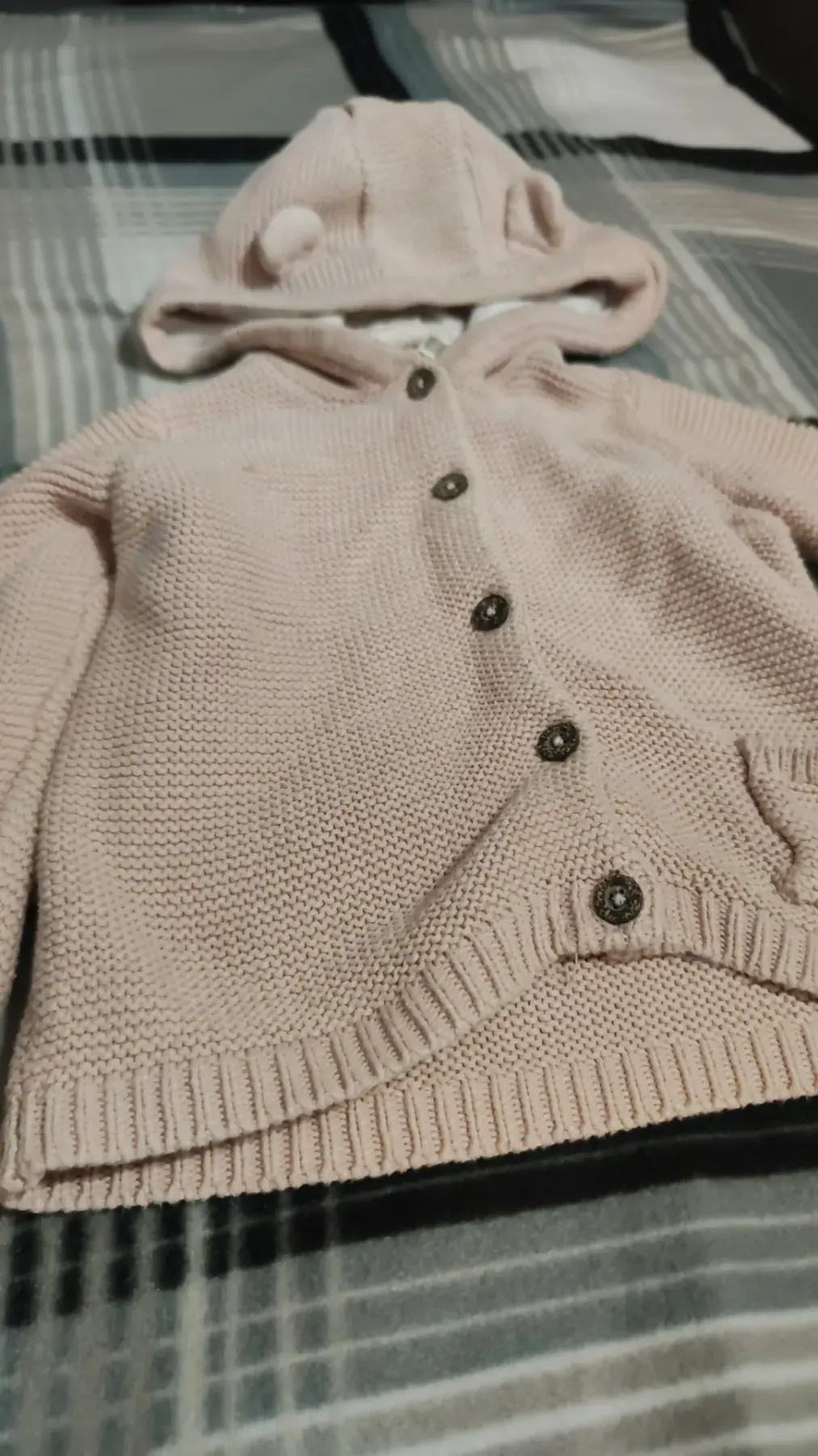 roséfarbene Strickjacke in 74 80 zu verkaufen